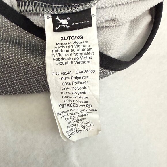 Oakley 1/4 Zip Pullover - Gray - XL - Coeur D Alene Golf Resort - Picture 11 of 12